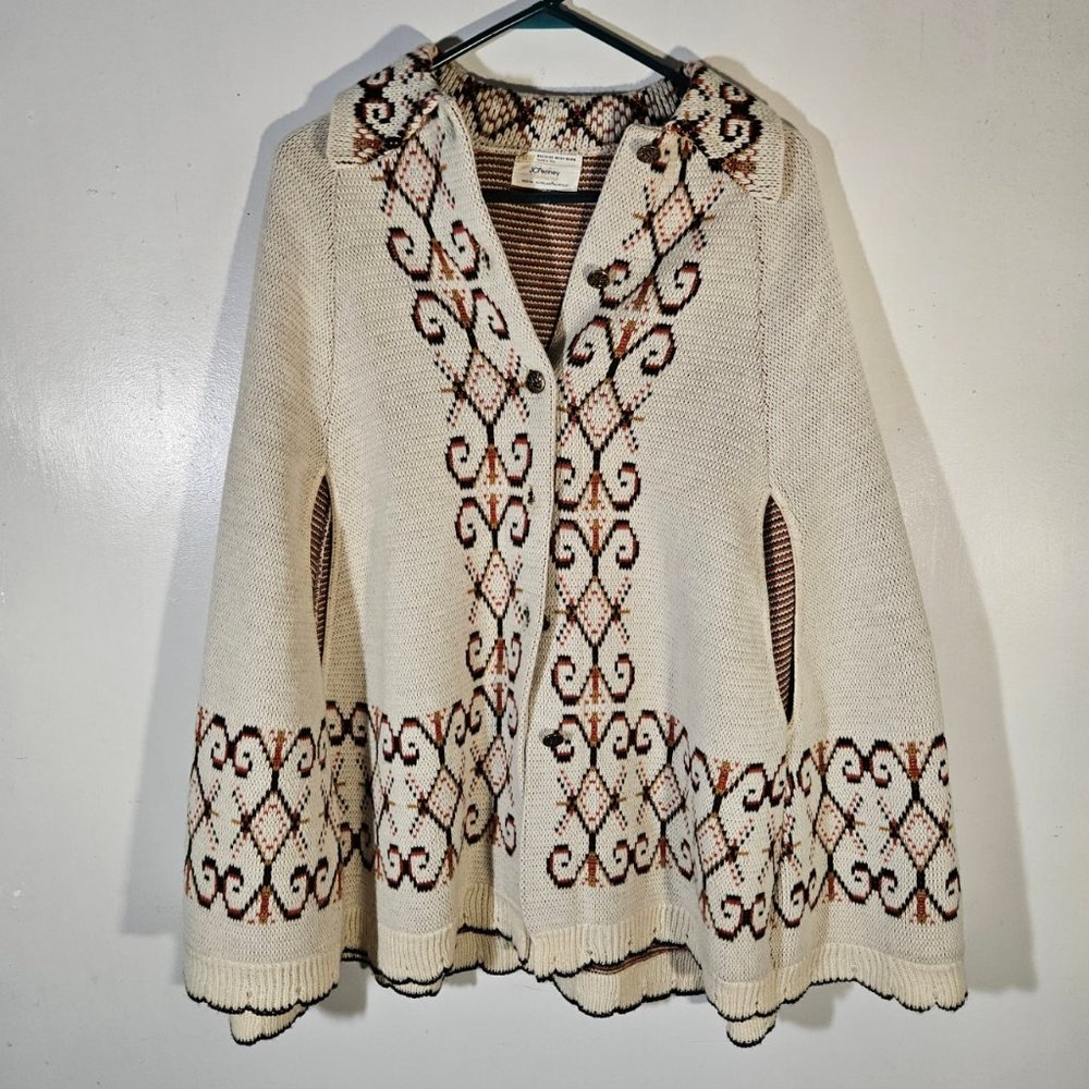 JC Penny 1970's Vintage Button Up Cape